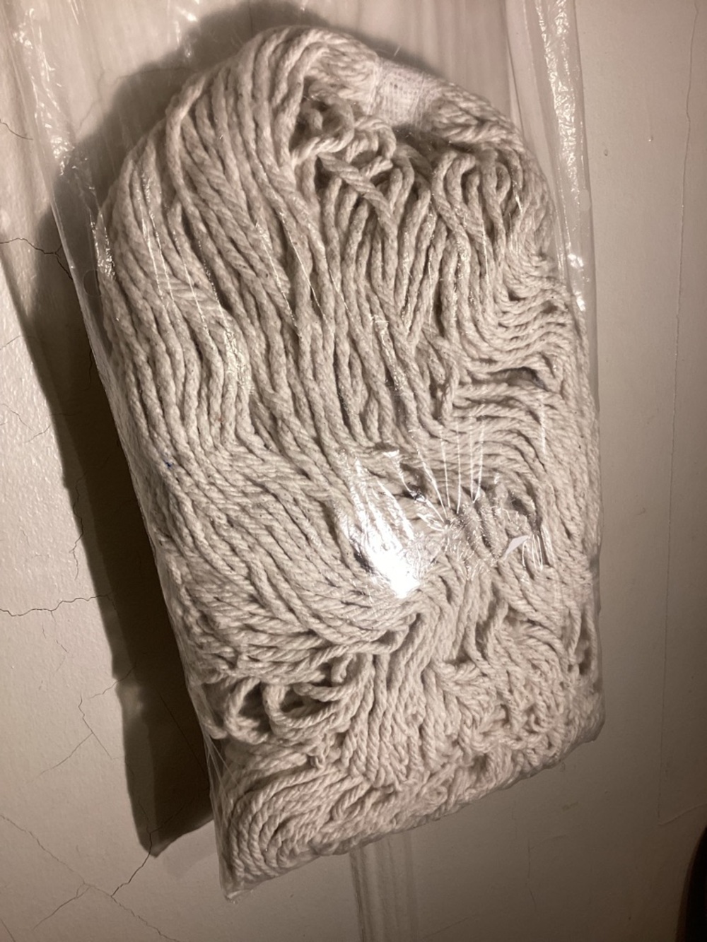 Rubbermaid Cotton Dura Pro Mop Head 20 oz cotton- Off-White